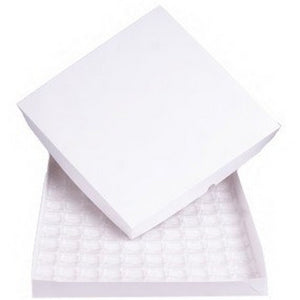11008 CAIXA PARA DOCES E SALGADOS BRANCO COM TAMPA MICRO 40X40X6 COM BERÇO PARA 100DOCES 8200 -CURIFEST